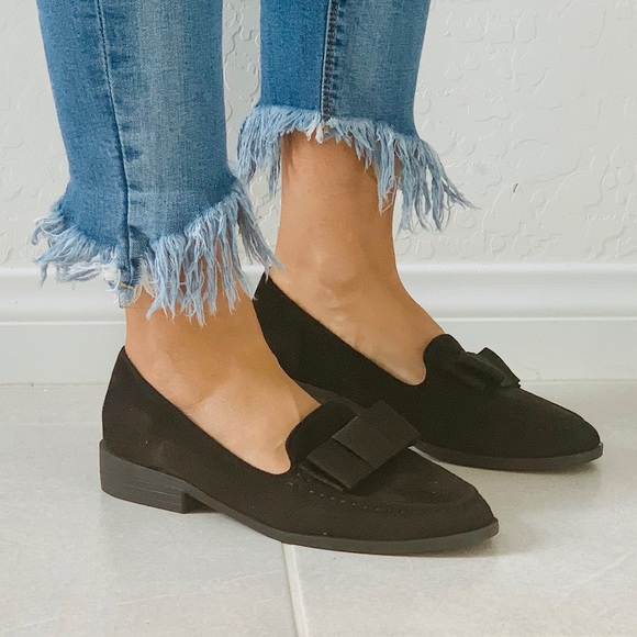 Black Oversized Bow Slip On Boyfriend Loafer Flats - Picture 2 of 8